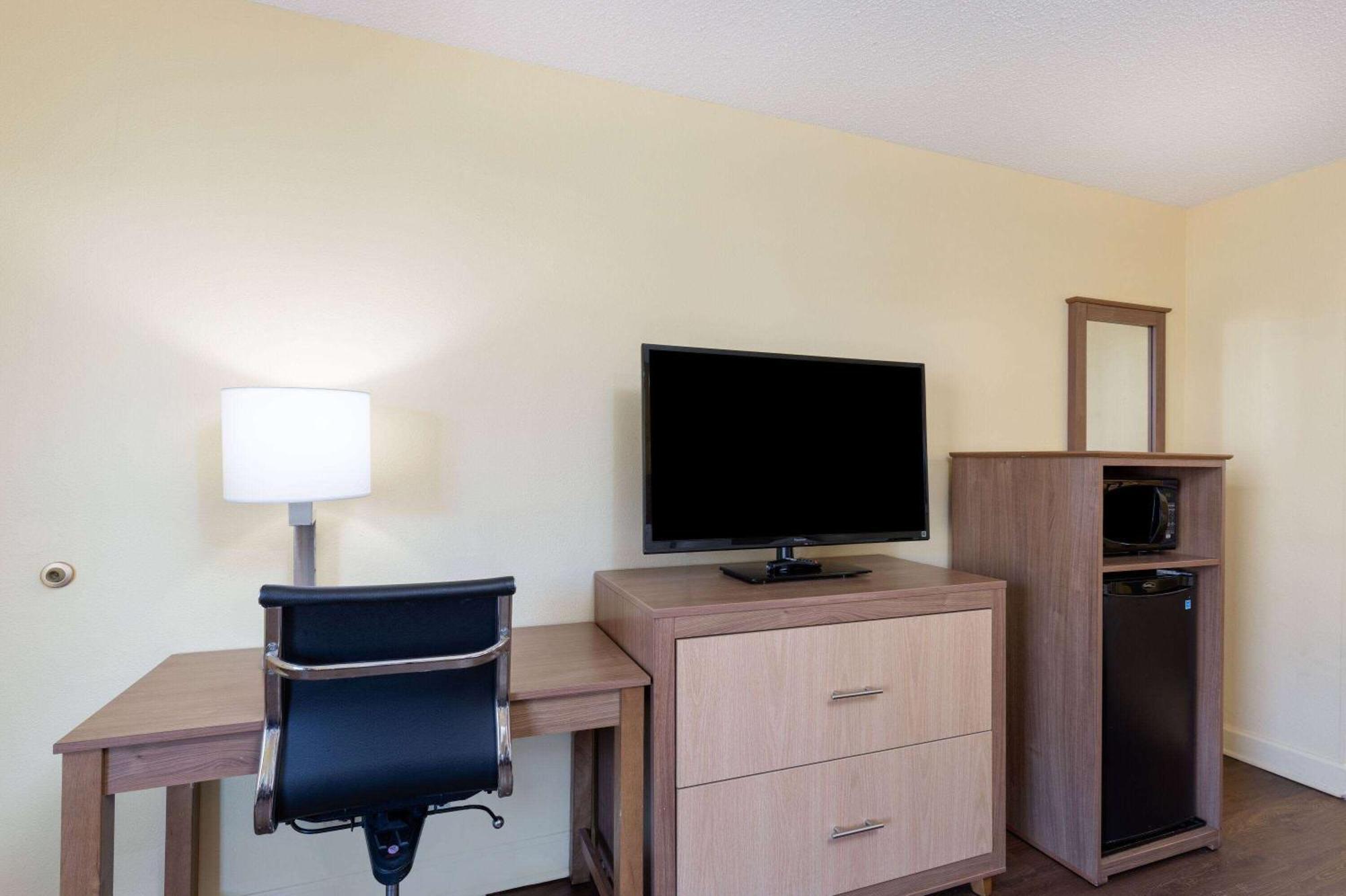 Days Inn By Wyndham Florence/I-95 North Exteriér fotografie