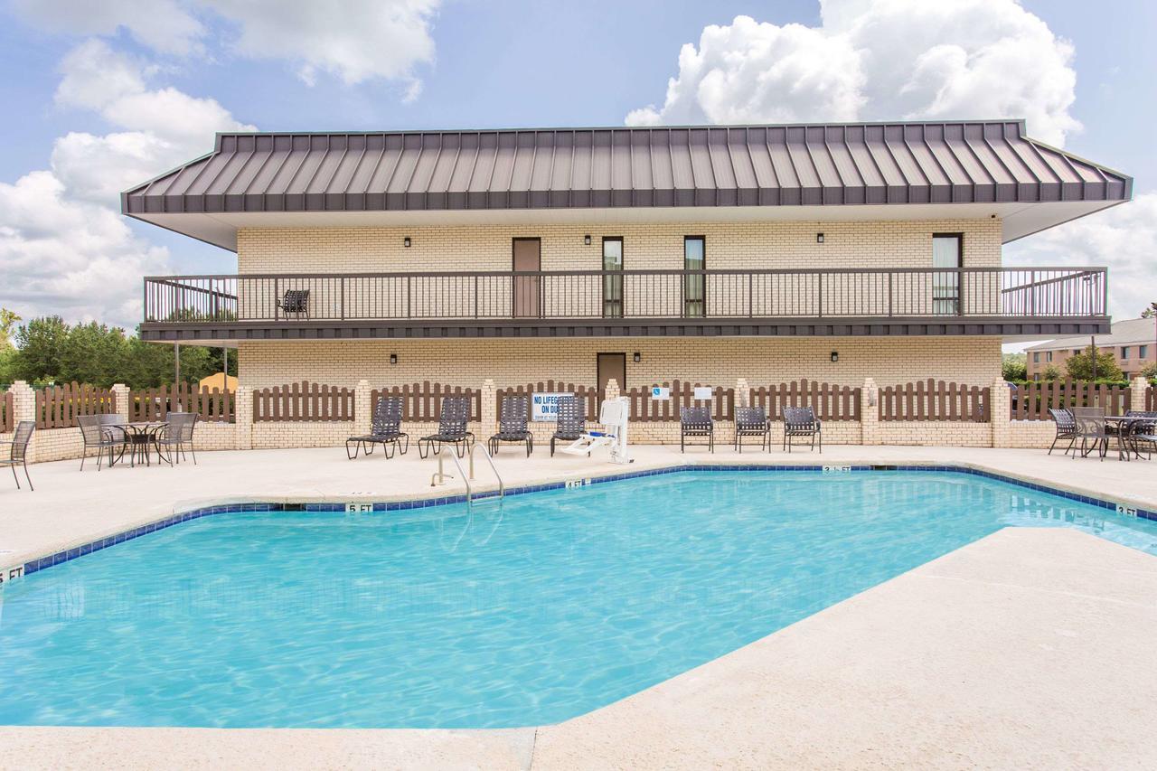 Days Inn By Wyndham Florence/I-95 North Exteriér fotografie